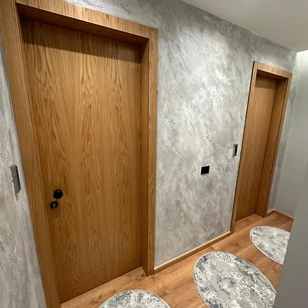 Shiba Apartment